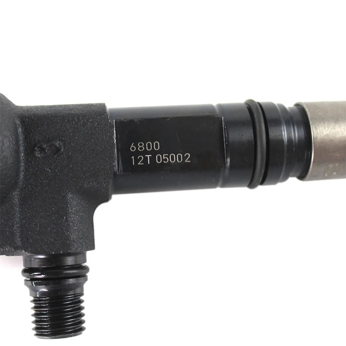095000-6800 Fuel Injector Compatible with Kubota V3800DI Engine