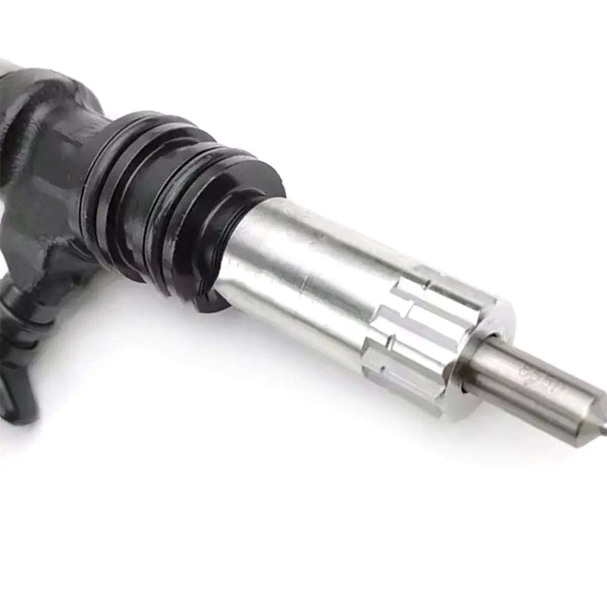 Fuel Injector 095000-9570 ME307335 Compatible with Mitsubishi Fuso Engine
