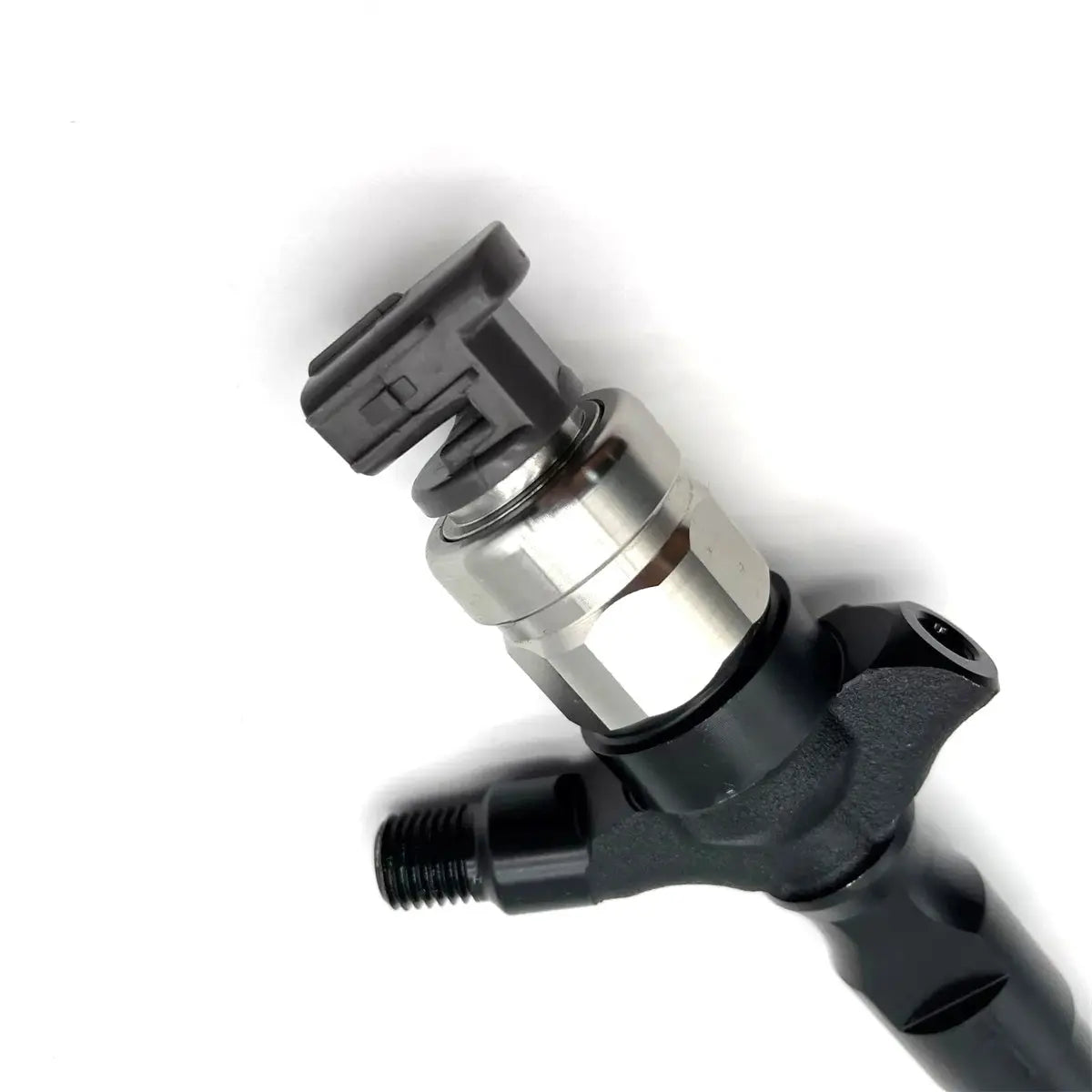 Fuel Injector 295050-0210 23670-30410 Compatible with Toyota IMV2KD-FTV Engine